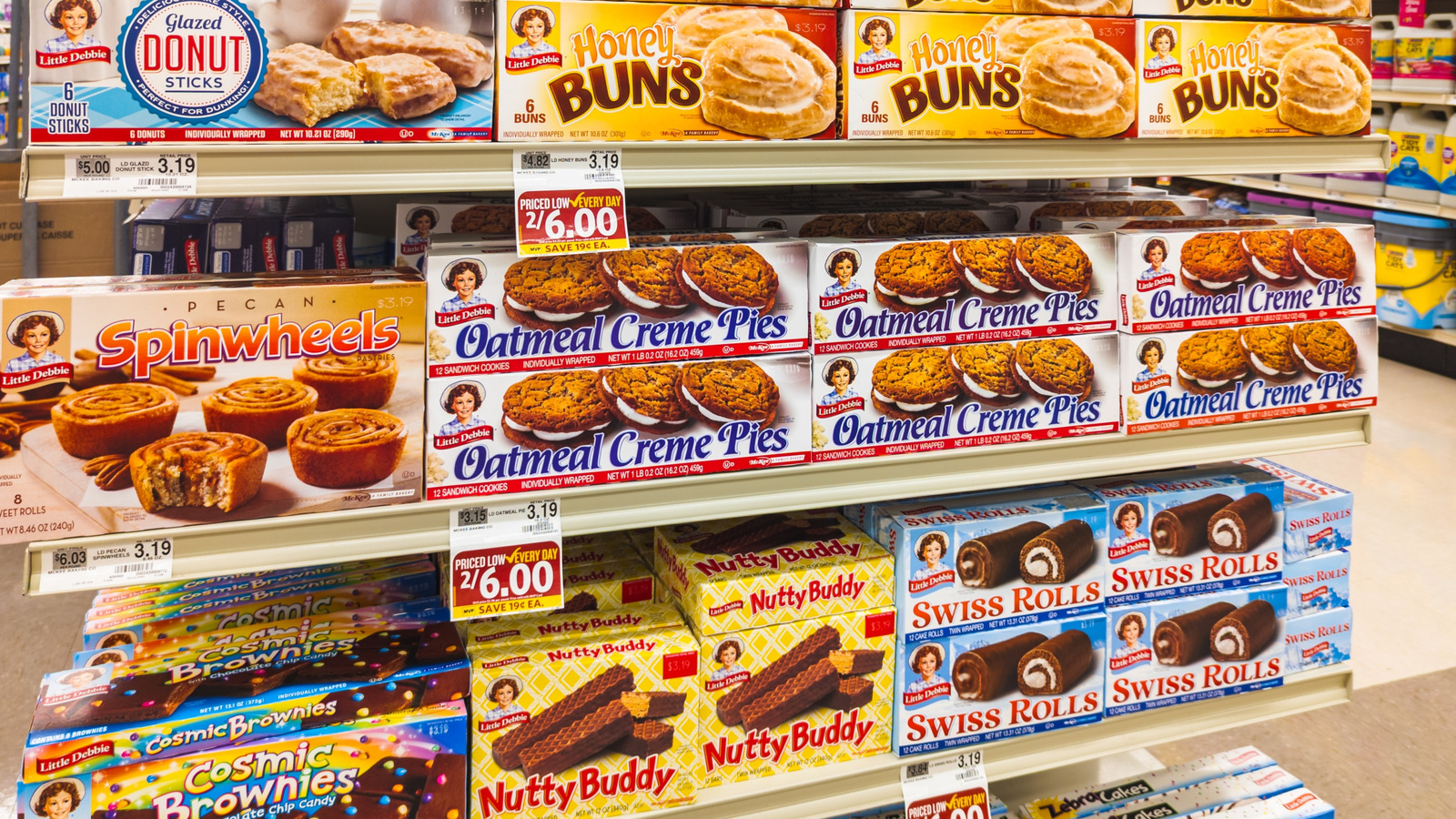 This Discontinued Little Debbie Snack Was A Fruity Favorite That Fans Want Back - Tasting Table