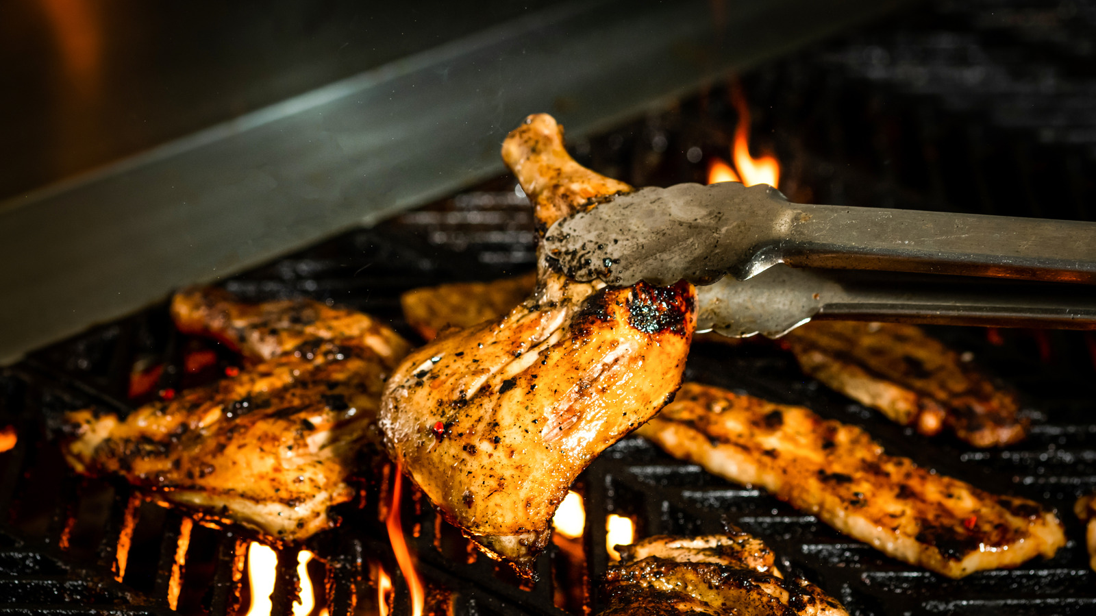 This Expert Method Makes Grilled Chicken Crispy Without Drying It Out - Tasting Table