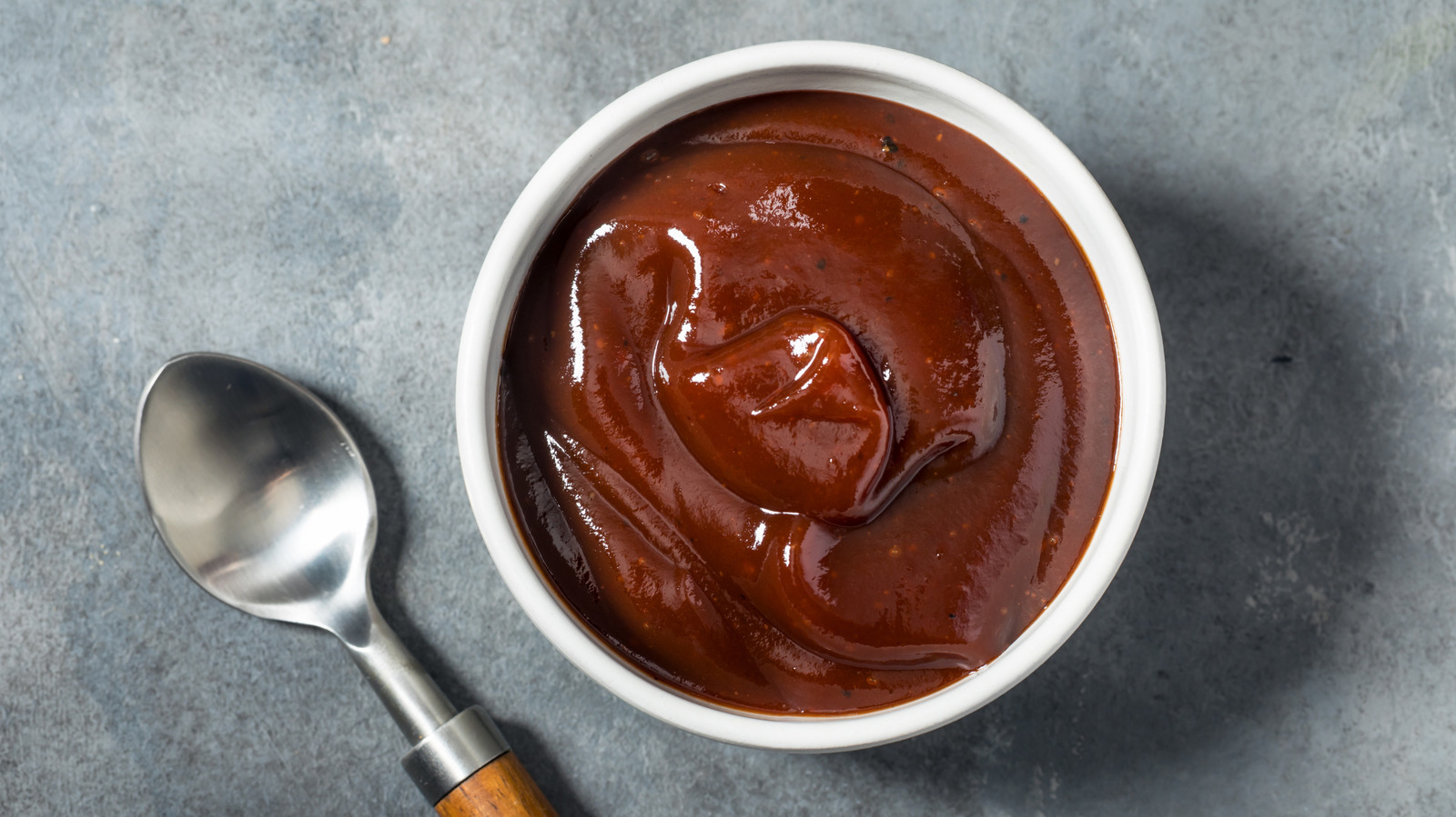 This Fan-Favorite Chicken Chain Has The Best BBQ Sauce By A Mile