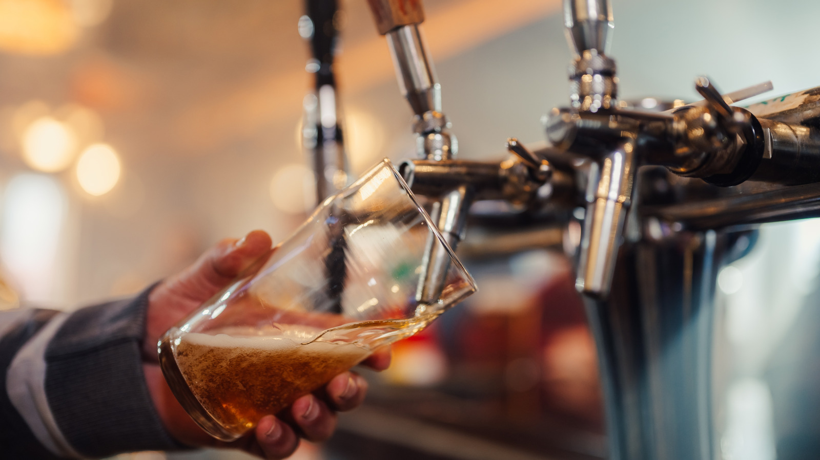 This Iconic Midwest Beer Keeps Getting Harder To Find - Tasting Table