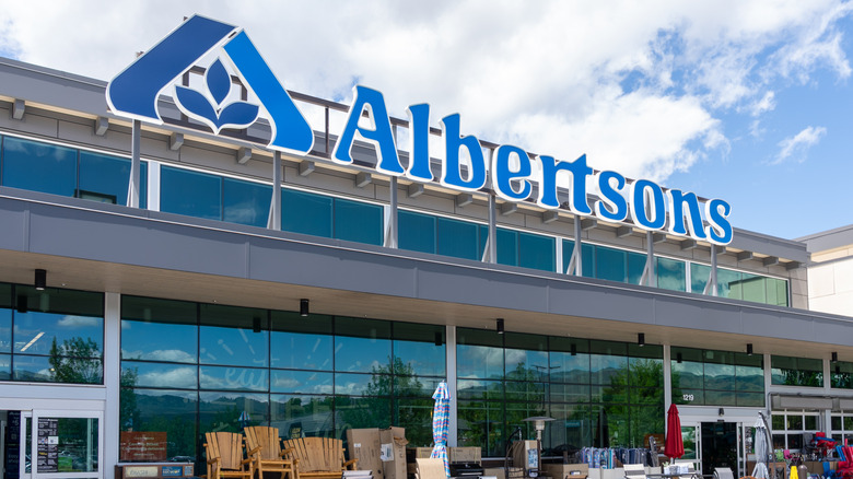 Albertsons grocery store