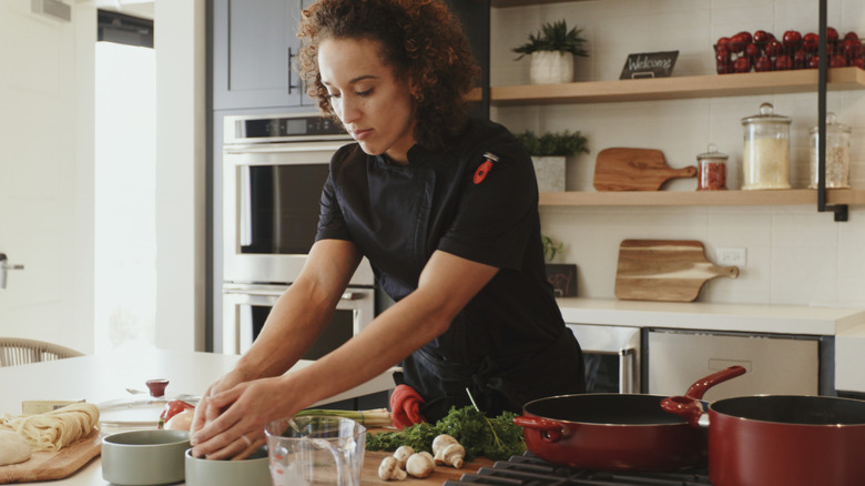 This Is How Much It Typically Costs To Hire A Private Chef