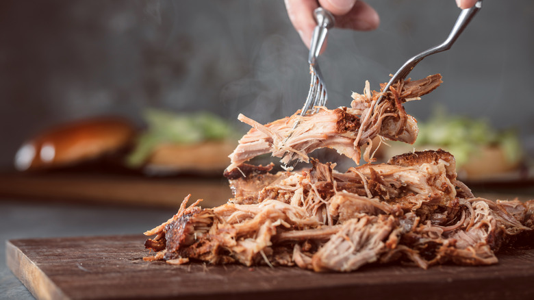 pulled pork sheared by fork
