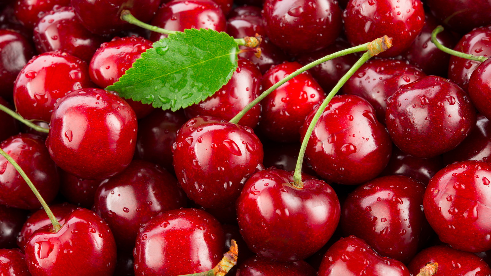 This Is The Best Time Of The Year To Eat Cherries