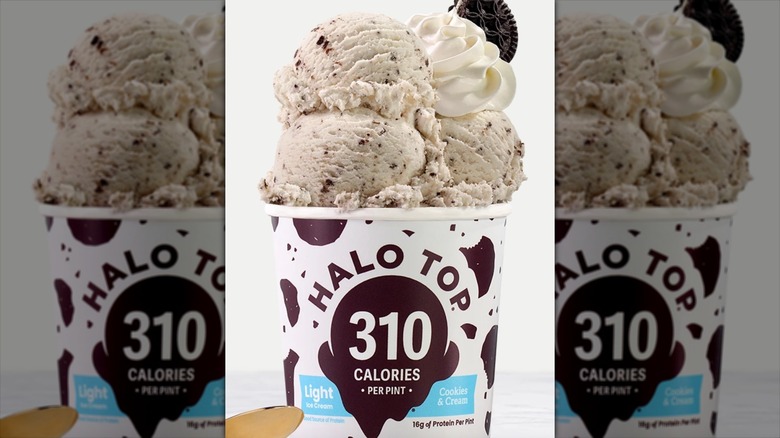 a pinto of Halo Top cookies and cream