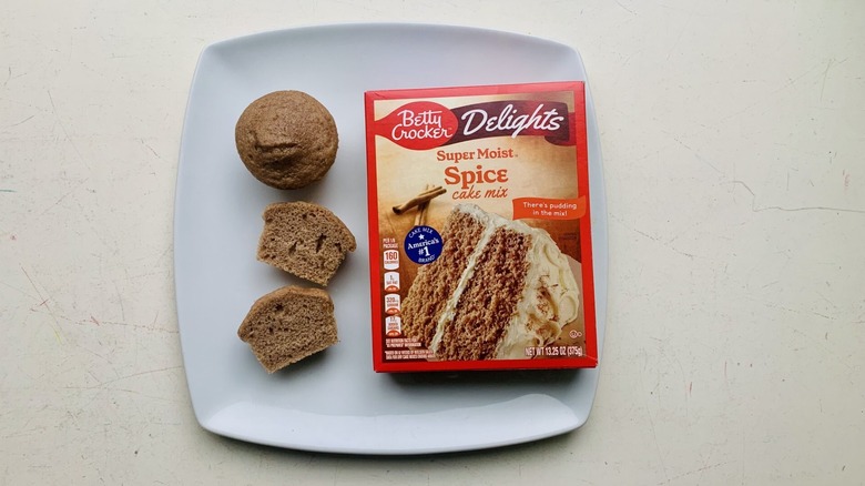 Betty Crocker Delights Spice Cake Mix box