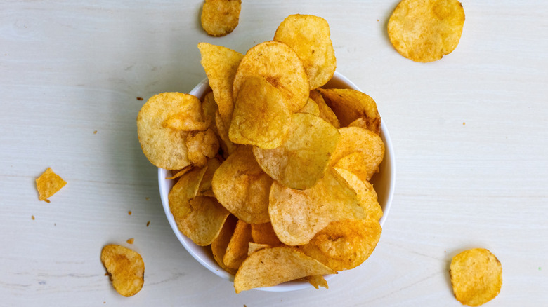 small bowl of potato chips
