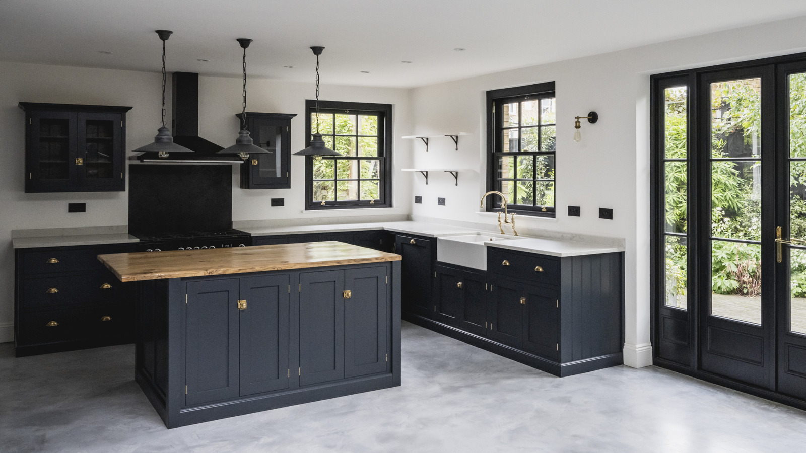 This Kitchen Floor Trend Is Being Replaced By Warmer Alternatives - Tasting Table