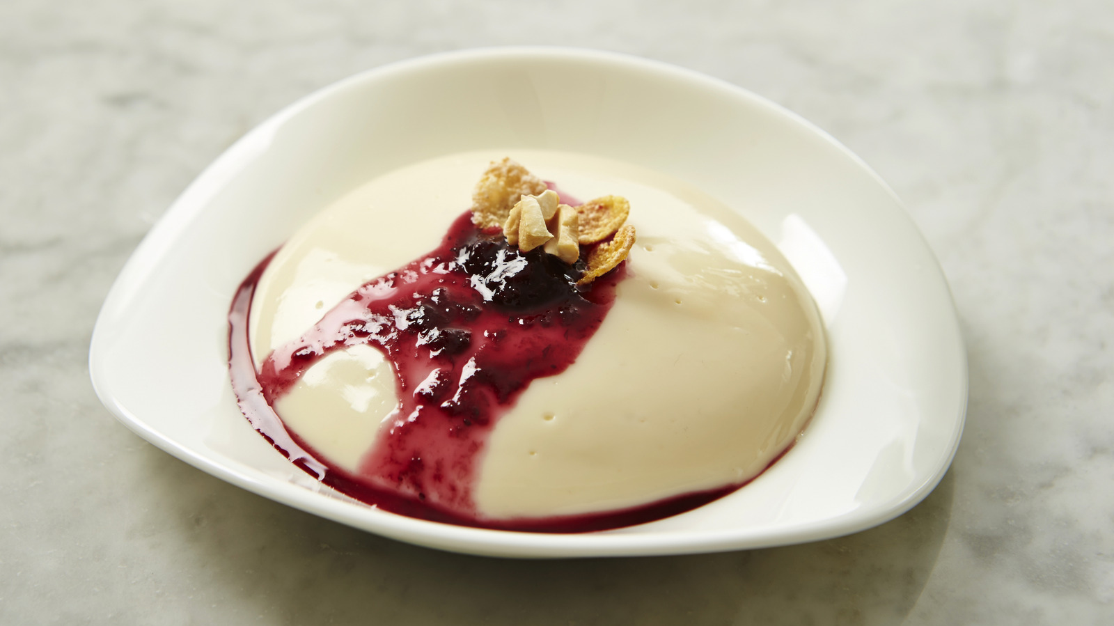 This Light And Fluffy Bavarian Cream Only Requires 5 Minutes To Make - Tasting Table