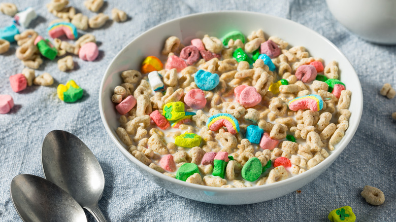 A white bowl filled with Lucky Charms cereal