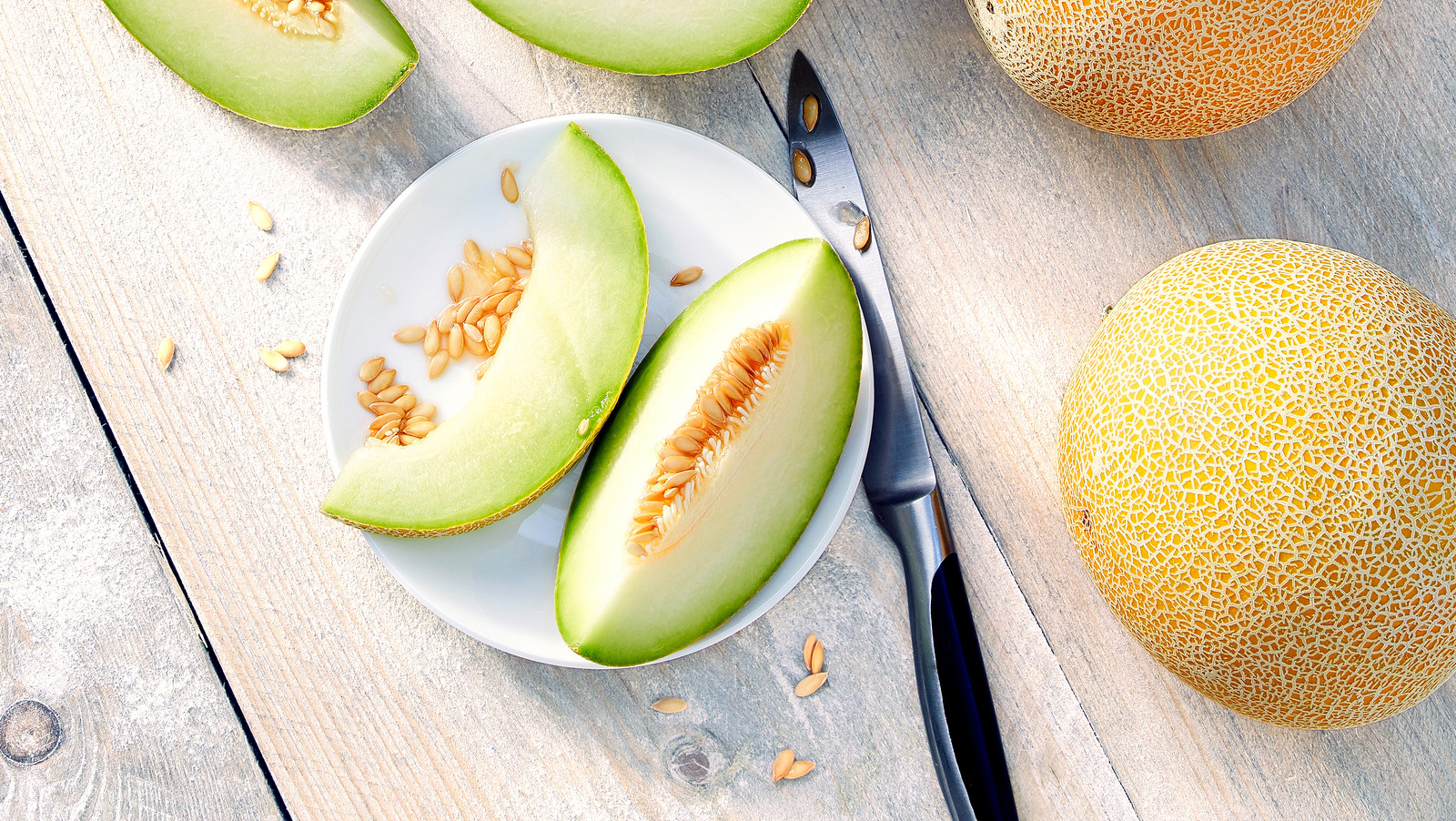 What Makes Honeydew Different From Cantaloupe?