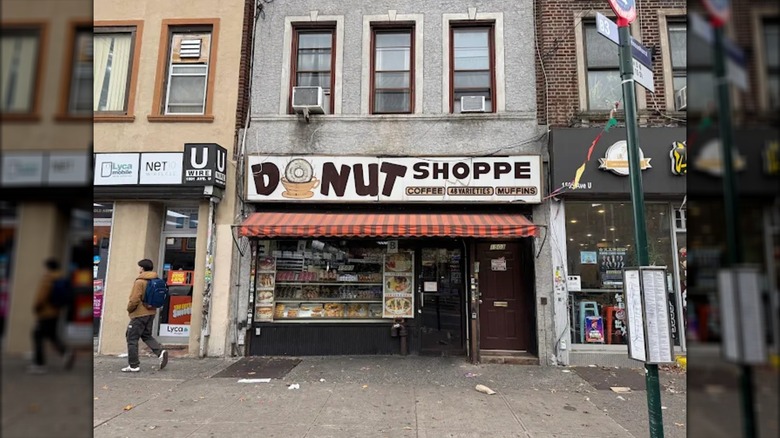 The exterior of Shaikh's Place Donut Shoppe