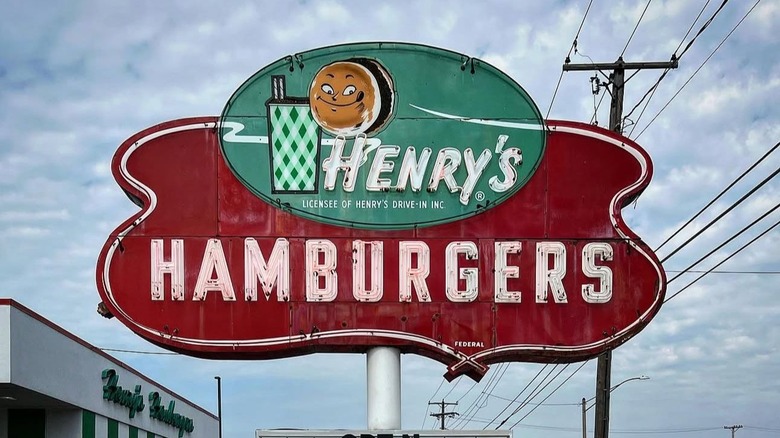 Sign post outside the last Henry's Hamburgers, in Michigan