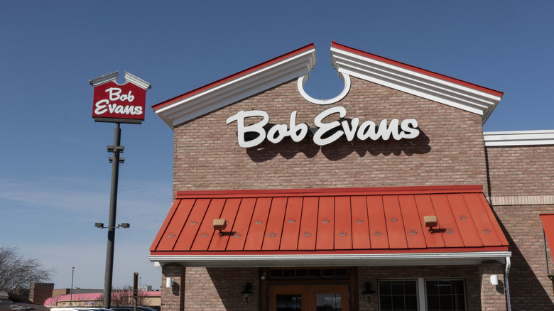 Bob Evans Restaurant on nice day
