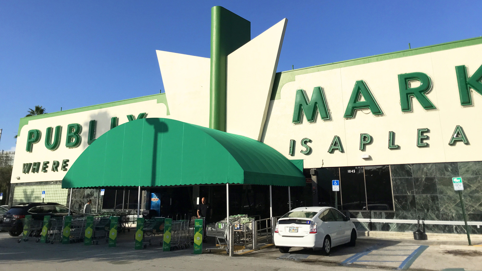 This Publix Feature Changed The Grocery Store Landscape Forever - Tasting Table
