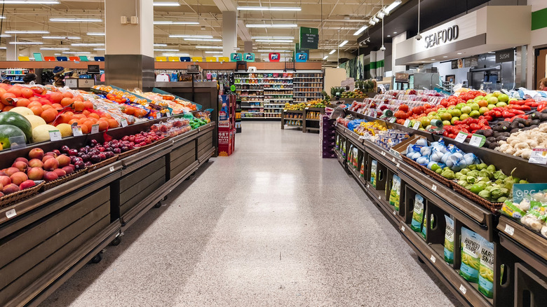 the produce sectio of a Publix grocery store