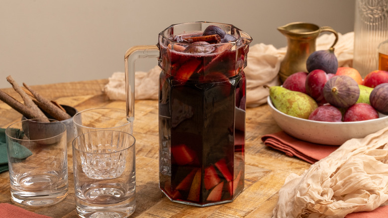 fall-worthy red sangria
