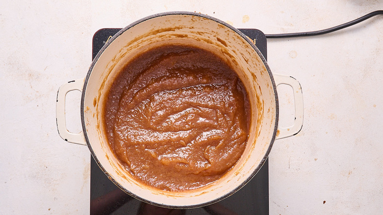 apple butter in a pot
