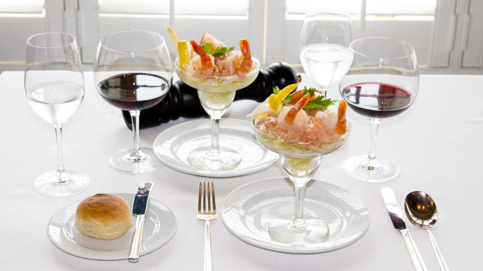 This Ruth's Chris Shrimp Appetizer Has A Cult Following For A Special Reason - Tasting Table