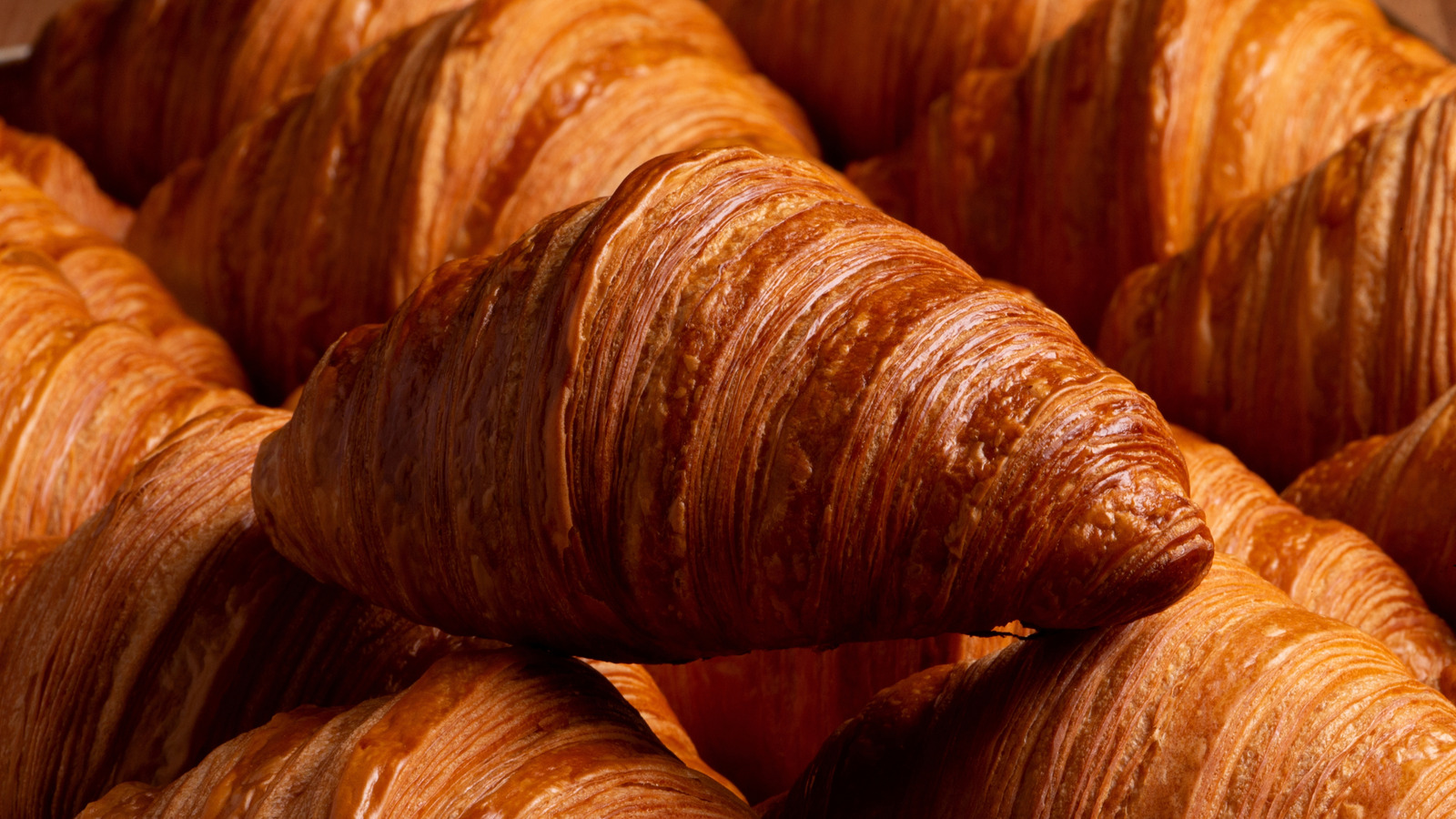 This San Francisco Bakery Draws Long Lines For The City's Best Croissants - Tasting Table