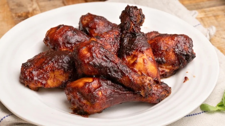 Glazed baked chicken drumsticks