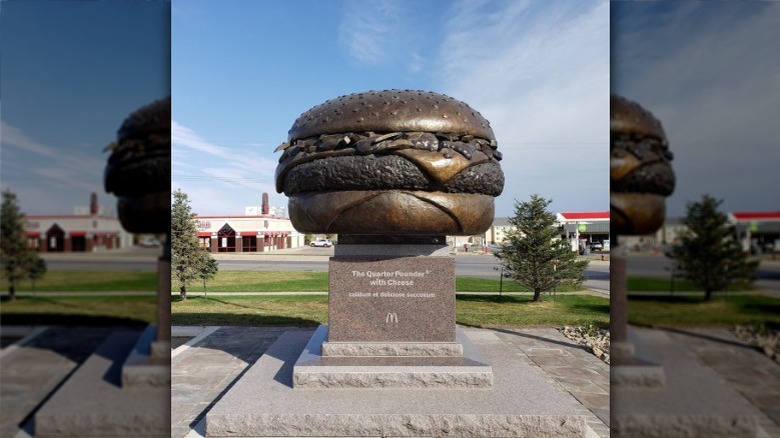 McDonald's burger statue in Rapid City, South Dakota