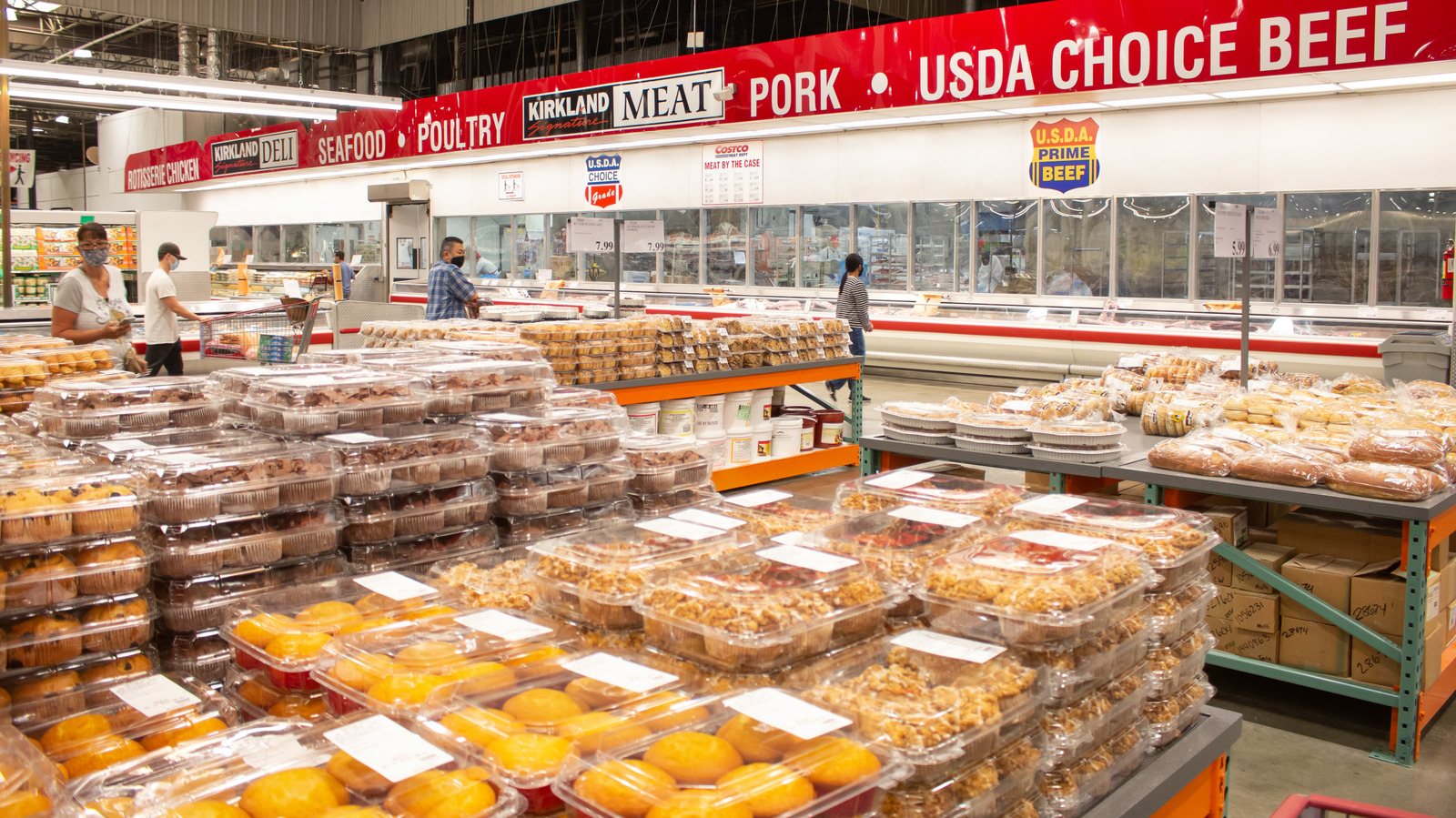 This Southern Staple Is Popping Up In Costco's Bakery — Just In Time For Fall