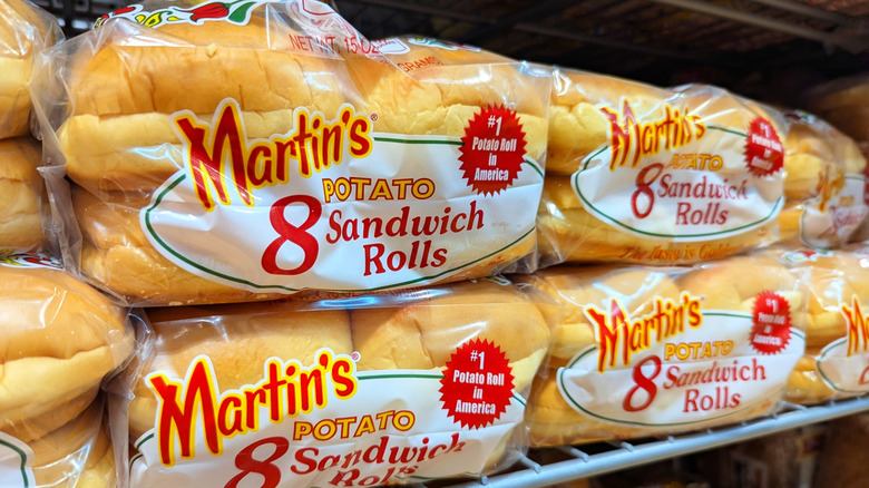 packages of Martin's potato rolls on shelves