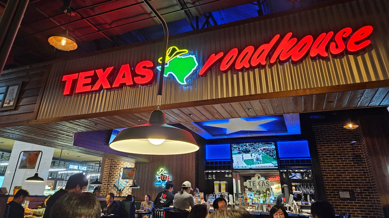 Interior of Texas Roadhouse location