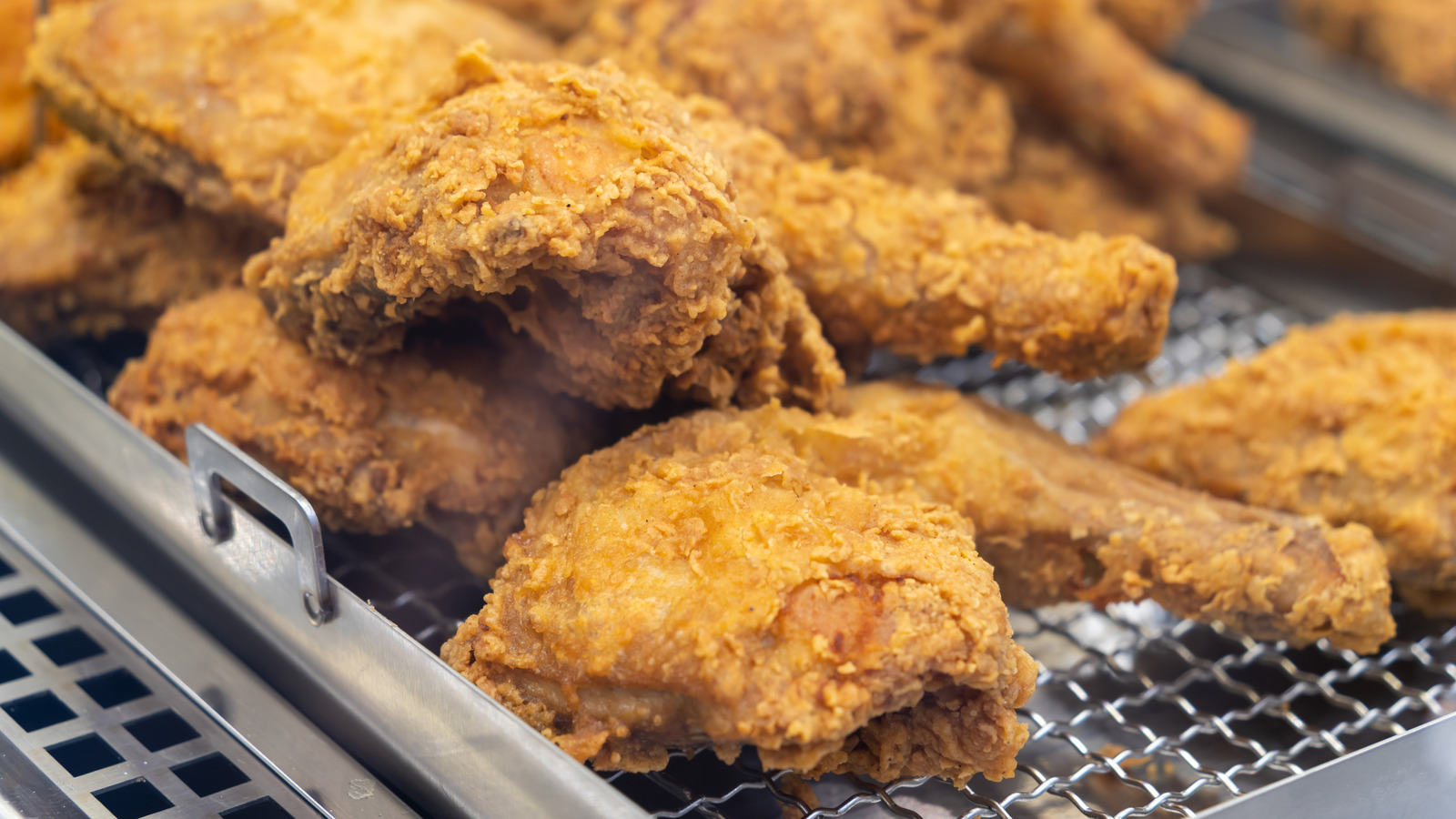 This Unassuming Gas Station Chain Has Some Of The Best Fried Chicken In The South, According To Customers - Tasting Table