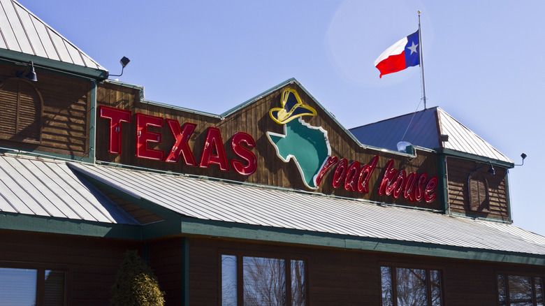 Chili's restaurant with Texan flag