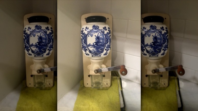 PeDe vintage wall-mounted coffee grinder