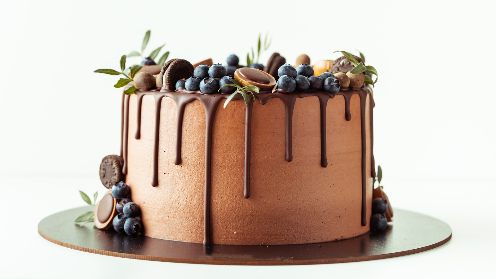 Tips For A Flawless Drip Icing Effect On Your Cake - Tasting Table