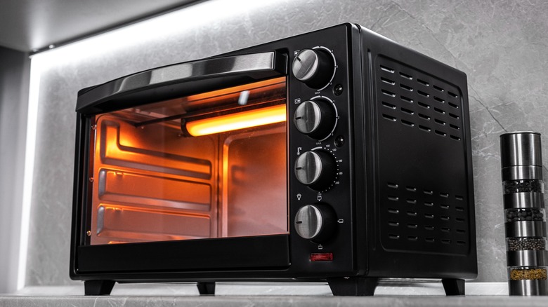A clean toaster oven