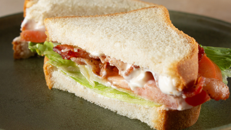 BLT with untoasted bread