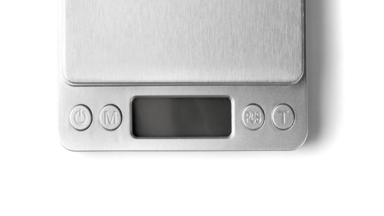 Electric kitchen scale