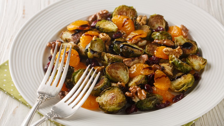 Brussels sprouts with walnuts and mandarins