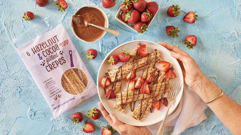 Hazelnut cocoa-filled crepes package