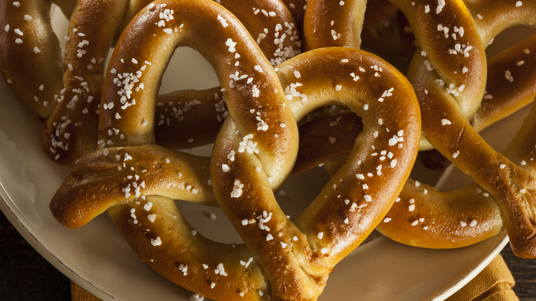 homemade soft pretzels with salt