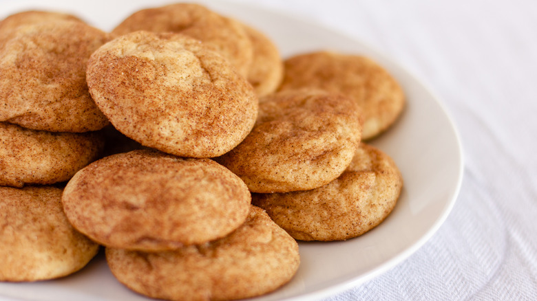 snickerdoodle cookies on plate