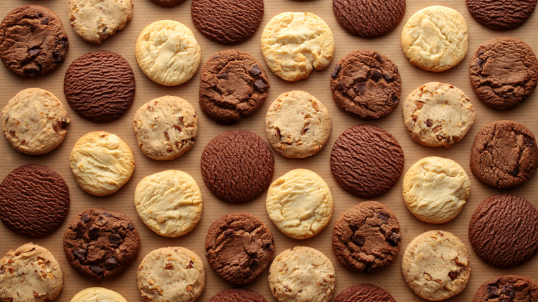 A group photo of cookies taken from above