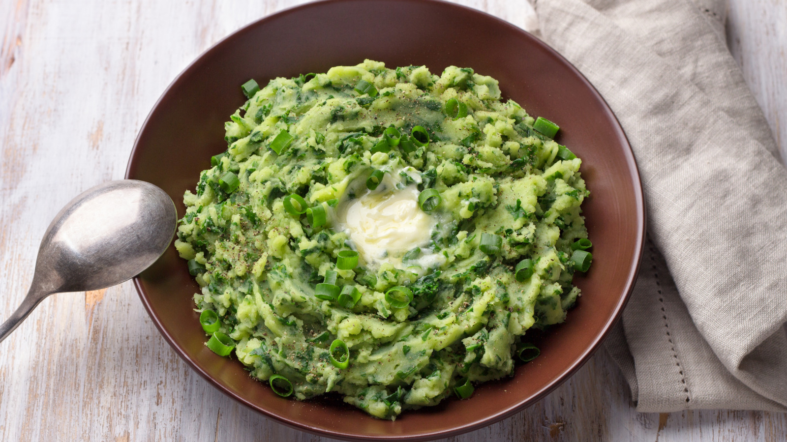 Transform Mashed Potatoes Into A Classic Southern Side Dish — Just Add This Canned Vegetable