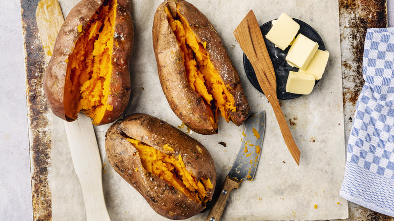 Top-view of roasted sweet potatoes