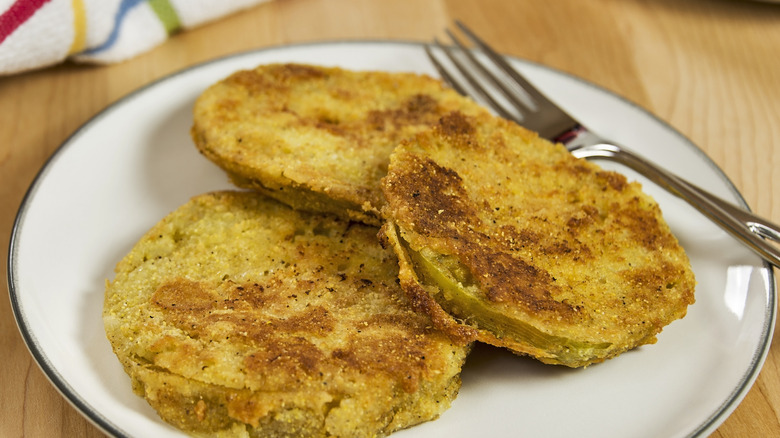 plate of fried green tomatoes