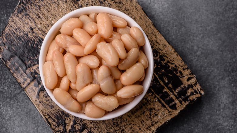 Top-view of canned white beans