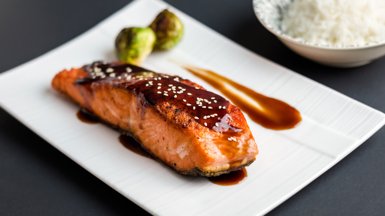 salmon with red glaze and sesame seeds