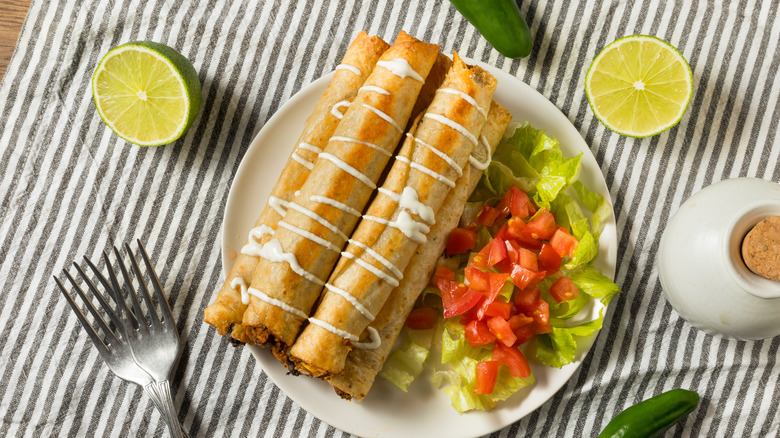 taquitos with limes