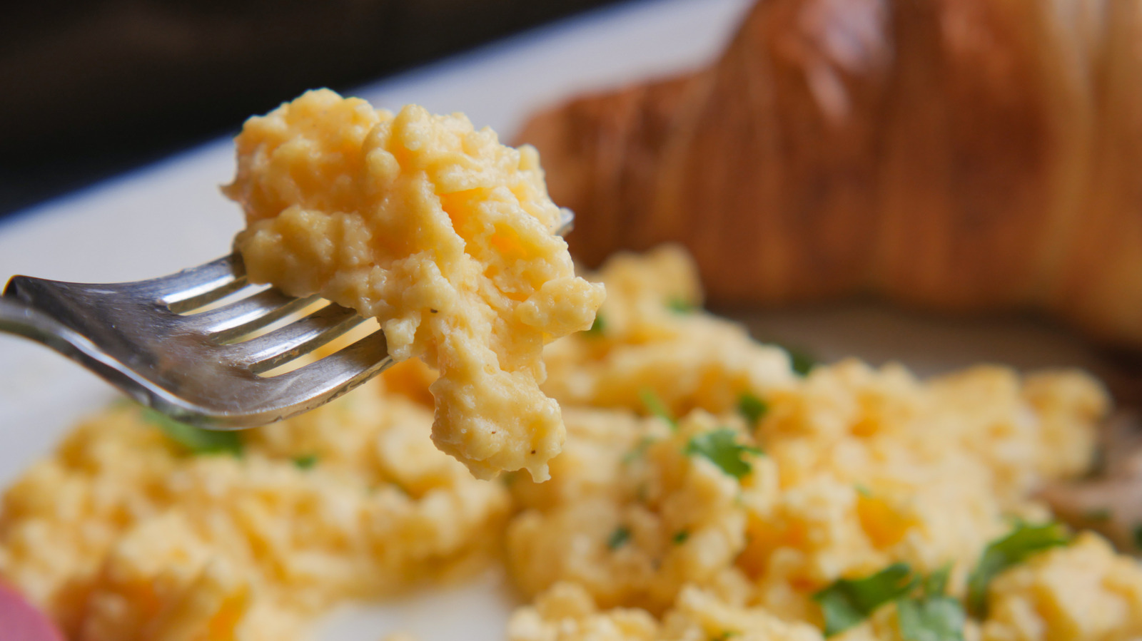 Turn Scrambled Eggs Into A More Filling Meal With One Meaty And Nutritious Addition