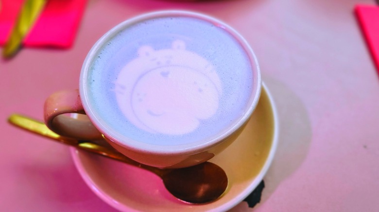 A lavender taro root latte