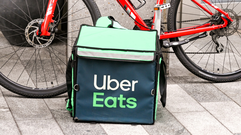 Uber Eats bag and bike
